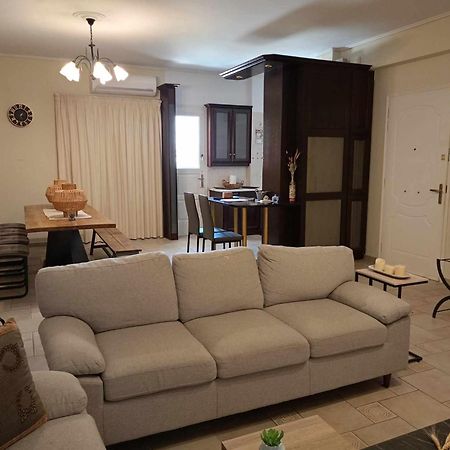 Comfortable Apartment In Kiato Εξωτερικό φωτογραφία